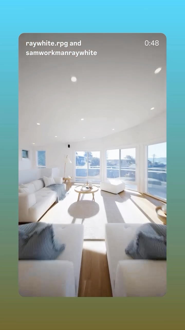 Styling by @little_bird_living .
Agent @samworkmanraywhite .

#centralcoastproperty 
#centralcoastrealestate 
#propertystylist 
#interiordesign 
#centralcoastbusiness