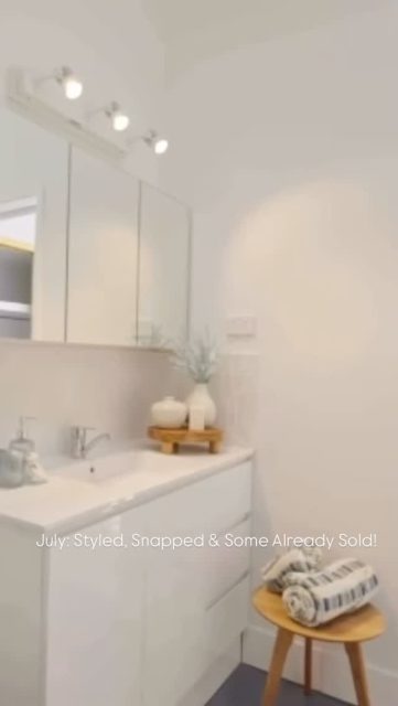 A little look back at some of our July installs - creating spaces that connect with buyers. Bring on August!
#styledtosell
#interiors
#coastalstyle
#coastalliving
#centralcoastproperty
#centralcoastbusiness
#centralcoastpropertystyling
#centralcoastrealestate